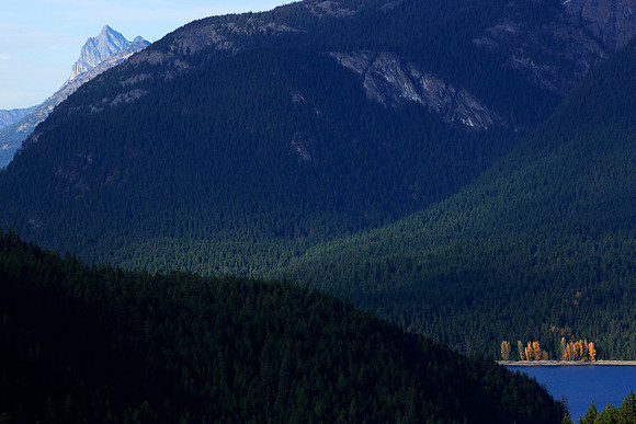 Peeking Mountain